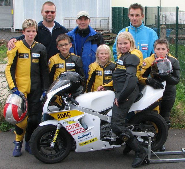 MiniBike-Gruppe des MSC Rockenbergs mit Ihren bungsleitern Dirk Antkowiak, Matthias Schulze und Andreas Nittel